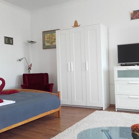 Éger Apartman Bagian luar foto