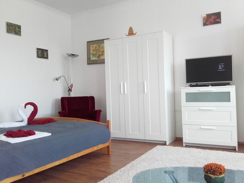 Éger Apartman Bagian luar foto